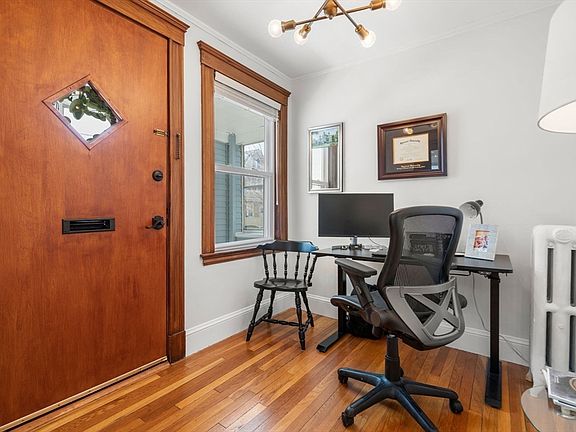 4th image of 41 Governor Winthrop Rd #1