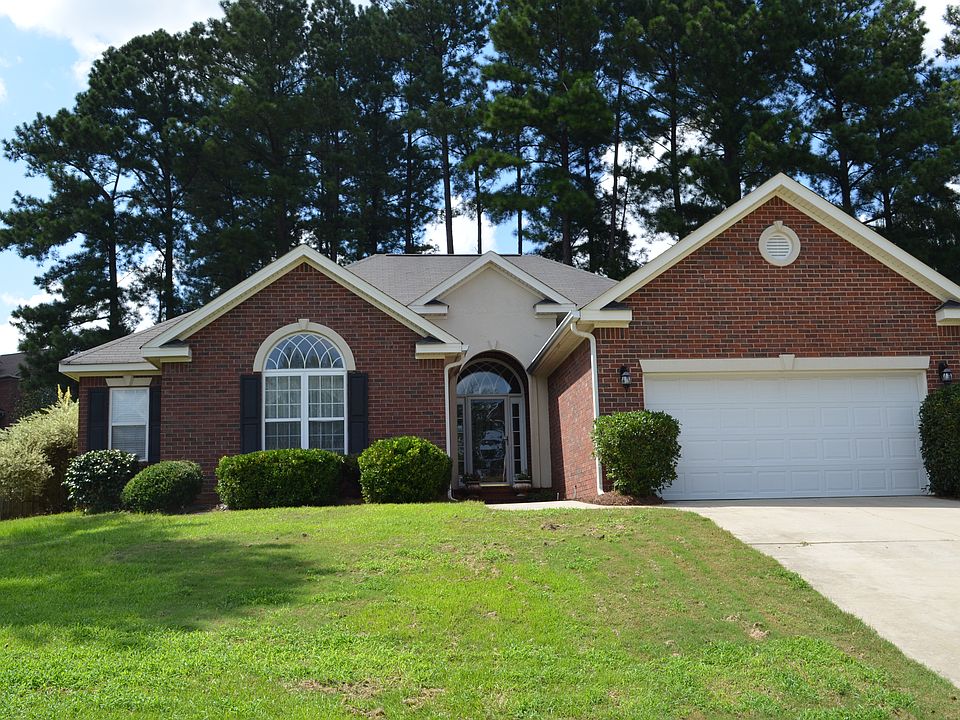 215 Carriage Hills Circle  