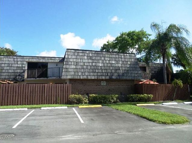 1st image of 8424 S Coral Cir
