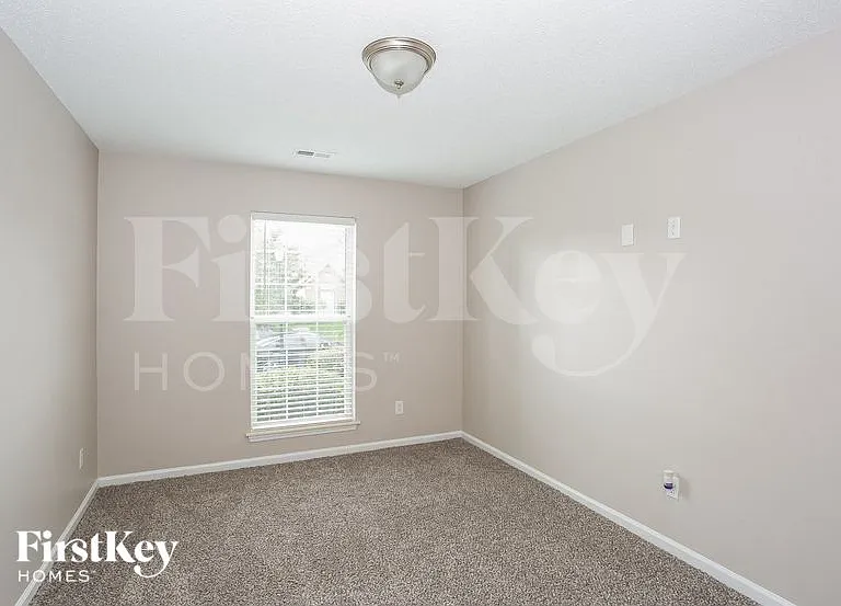 8507 Redstone View Dr — Photo 13