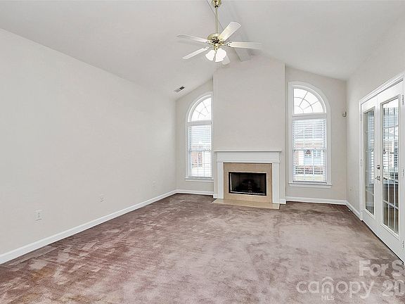 3rd image of 8684 Windsor Ridge Dr