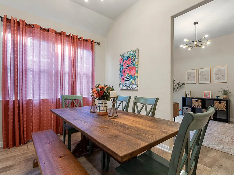 2428 Granite Hill Dr — Photo 18