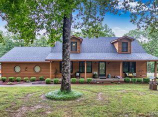 100 Hickory Ln, Festus, MO 63028
