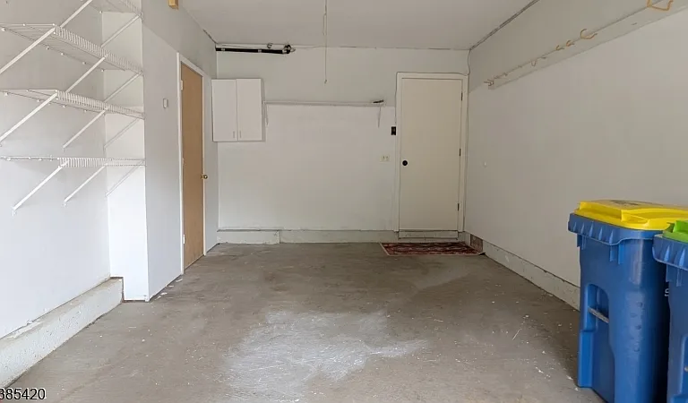 13 Stryker Ct — Photo 31