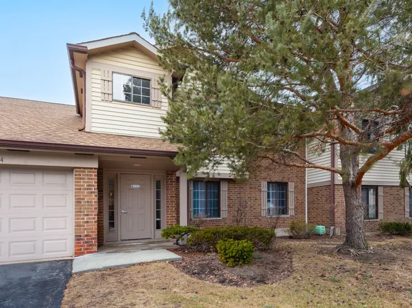 4222 N Pheasant Trail Ct Unit 1, Arlington Heights, IL 60004