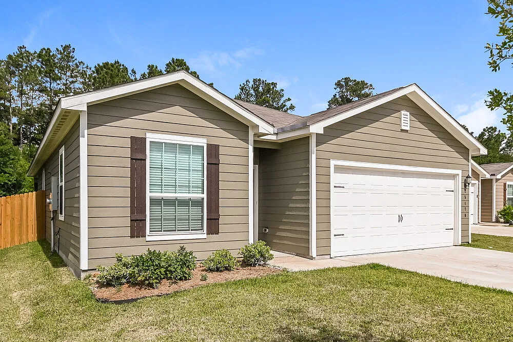 3 bed, 2.0 bath, 1510 sqft, $2,500 — Photo 3