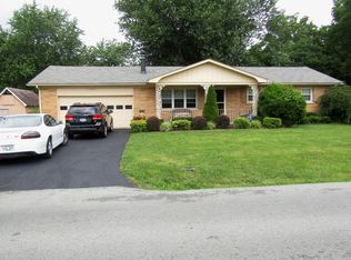 389 Stringer Ln, Mount Washington, KY 40047