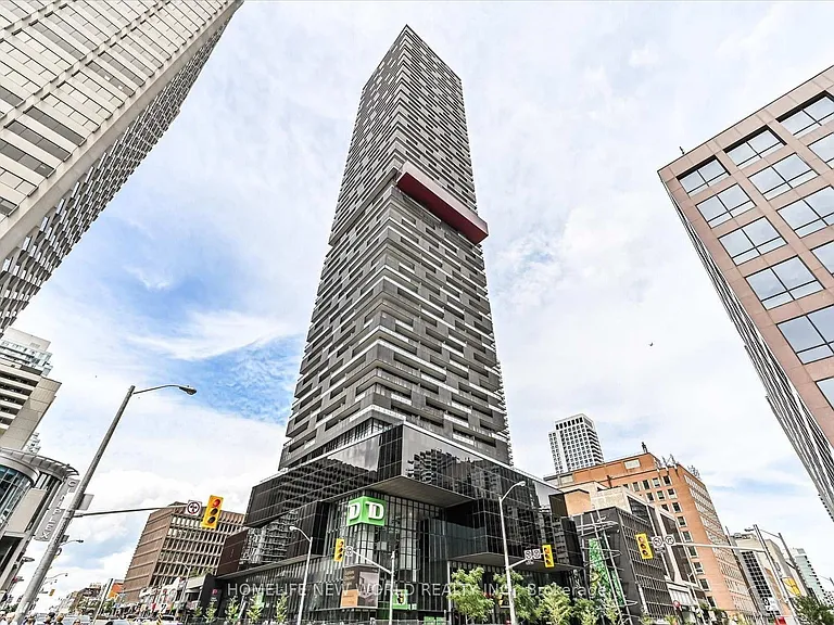8 Eglinton Ave E #506 — Photo 1