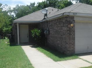 1829 Dillard St, Fort Worth, TX 76105