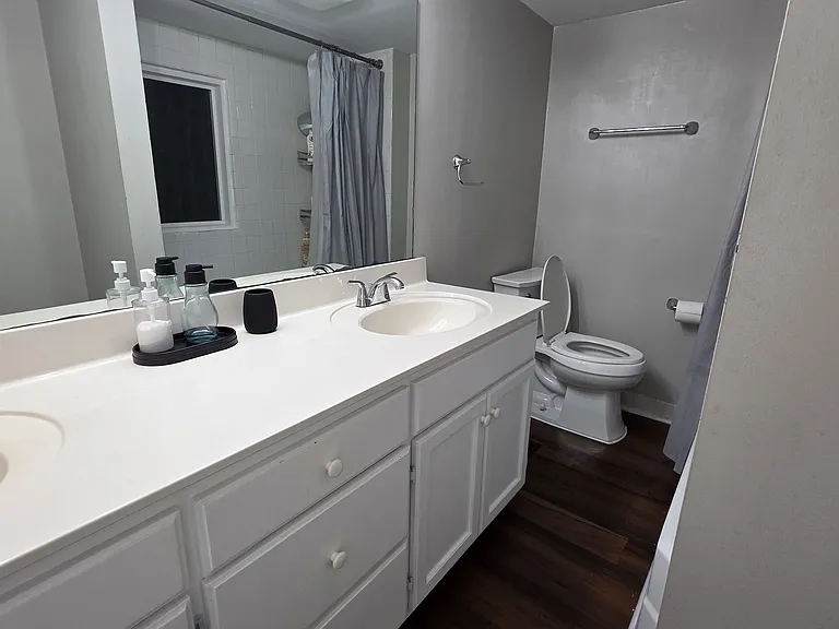2215 Albion St — Photo 24