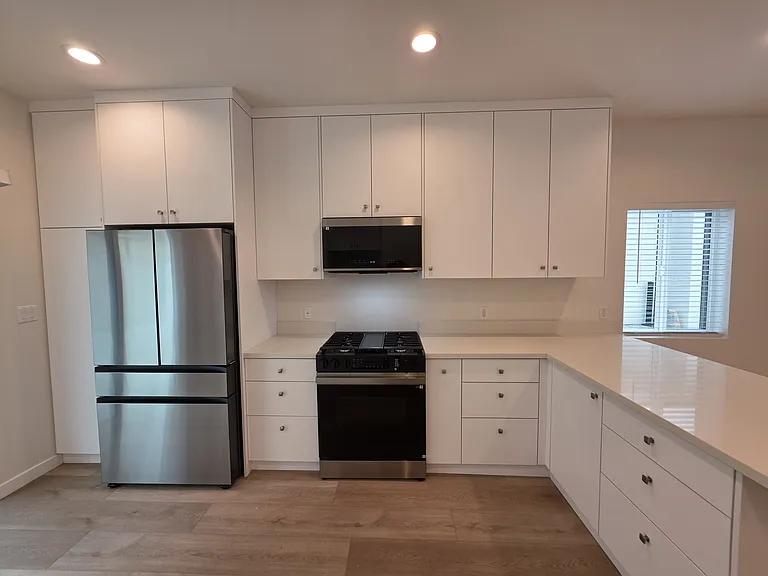 6746 Ben Ave — Photo 15