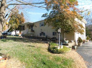 210 Windmill Dr, Paducah, KY 42001