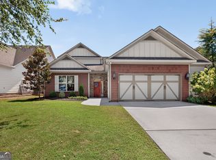 711 Gittings Ave, Peachtree City, GA 30269