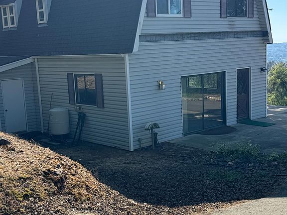 5th image of 670 Stone House Rd