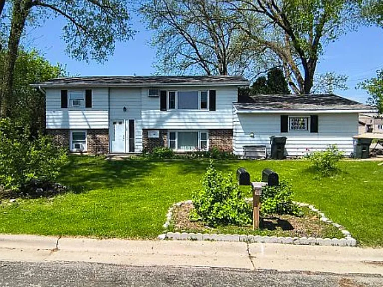 152-156 Kroncke Dr — Photo 1