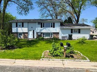 152-156 Kroncke Dr, Sun Prairie, WI 53590