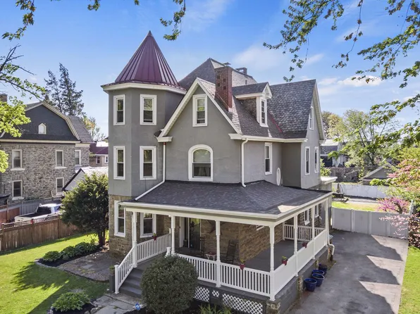 6740 Lawnton Ave, Philadelphia, PA 19126