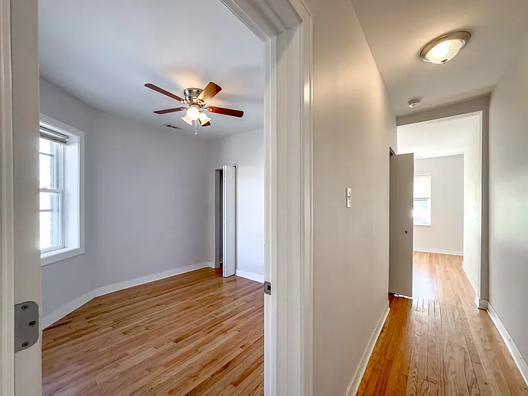 5610 N Western Ave #302 — Photo 11