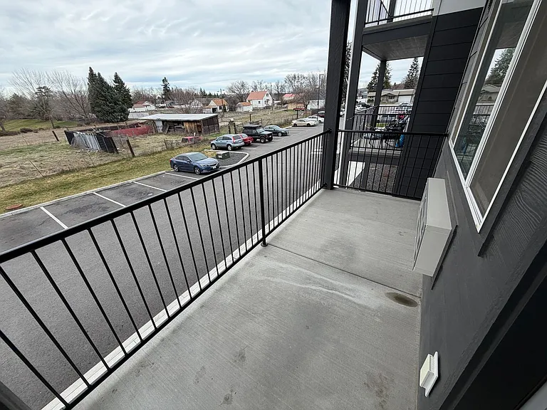 Nathan Apartments — Photo 42