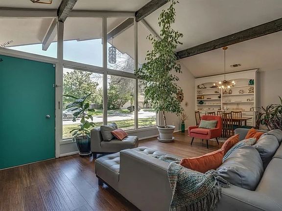 5th image of 7205 Lola Dr