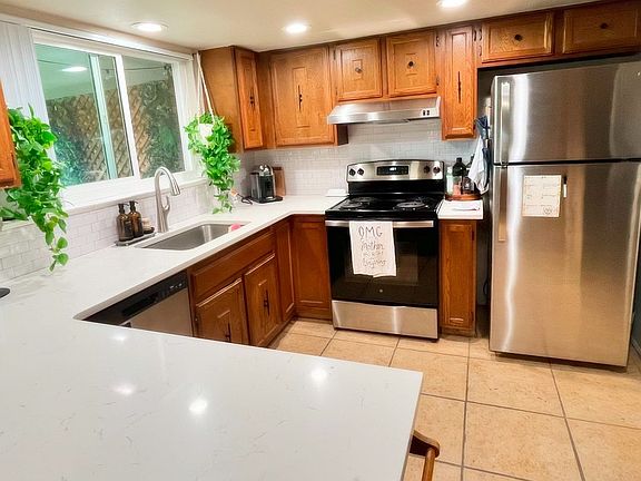2nd image of 6667-6669 W Portland Pl
