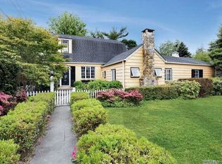 50 Amuxen Ct, Islip, NY 11751