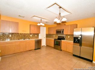 9026 Via Hermosa, San Antonio, TX 78245