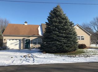 602 Orange St, Conneaut, OH 44030