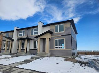 1969 W McCaskill Dr, Crossfield, AB T0M0S0