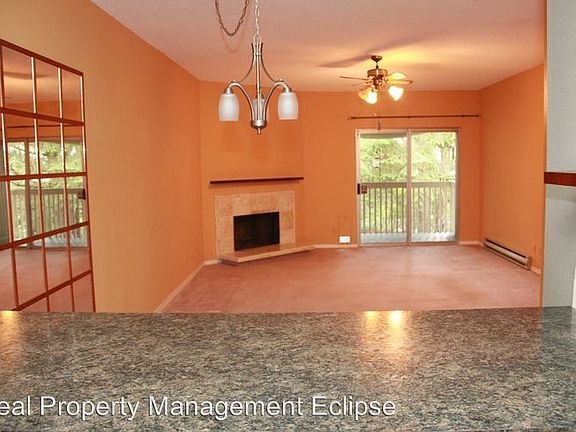 5th image of 14527 NE 40th St APT G303