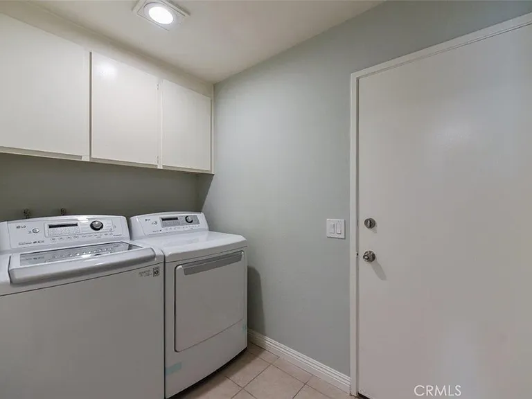 391 Stanford Ct #1 — Photo 9