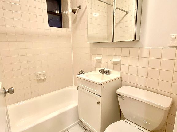 3rd image of 506 E 82nd St #Gf