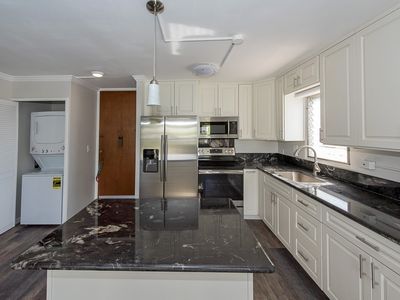 909 Ala Lilikoi St APT 402, Honolulu, HI, 96818