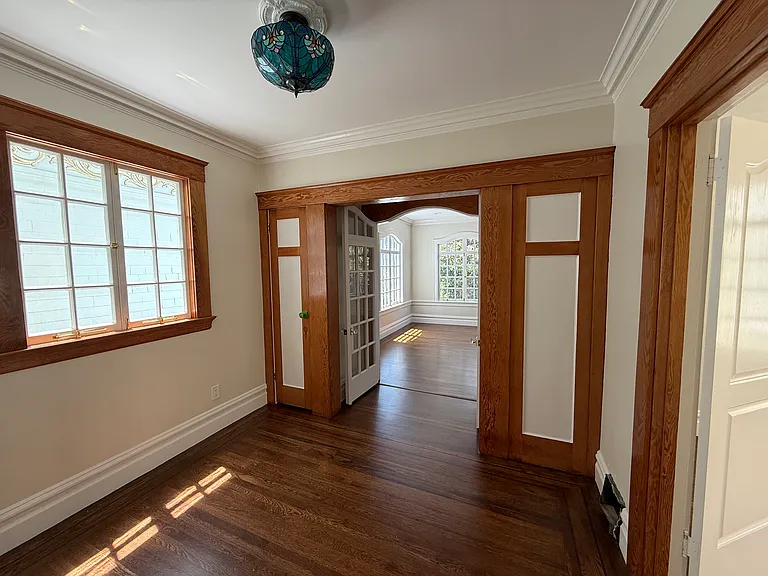 418 Central Ave #A — Photo 3
