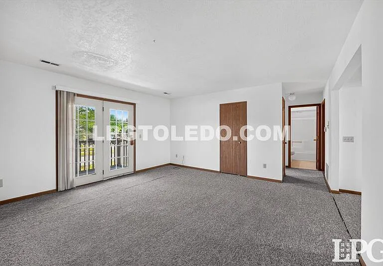 811 Hilltop Ln #201 — Photo 9