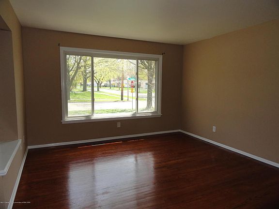 3rd image of 2818 Chatham Rd
