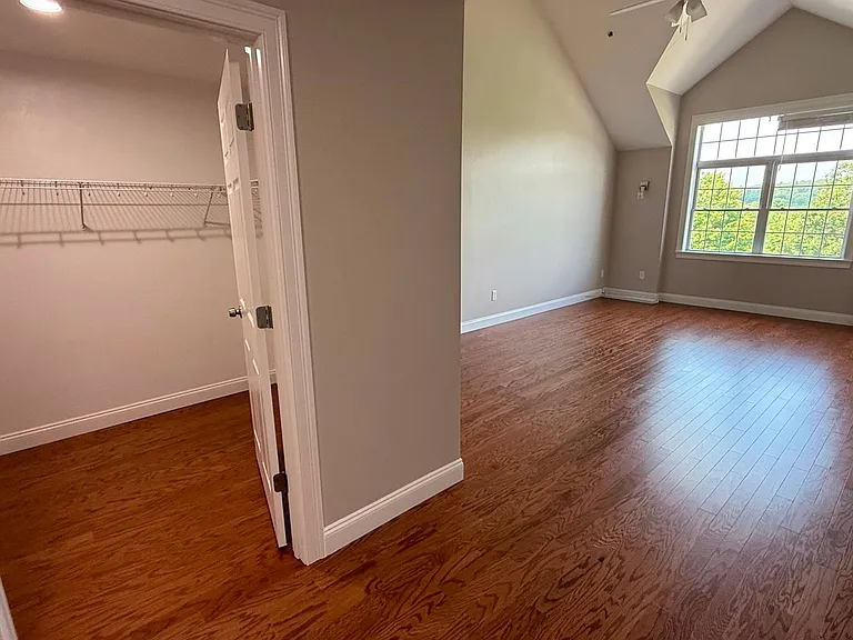 233 Magill Dr — Photo 24