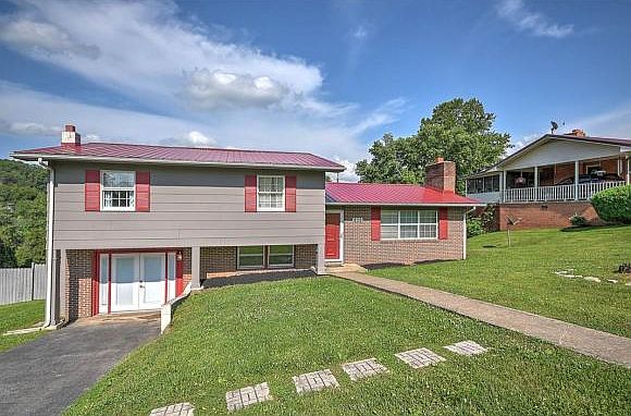1st image of 444 Kinkead Ave