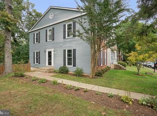 4458 Starling Ct, Woodbridge, VA 22193