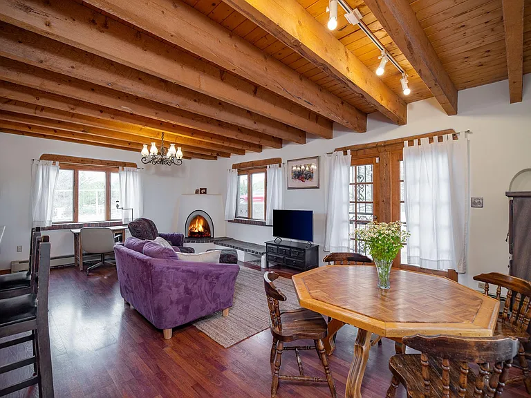 Family room, kitchen dining area