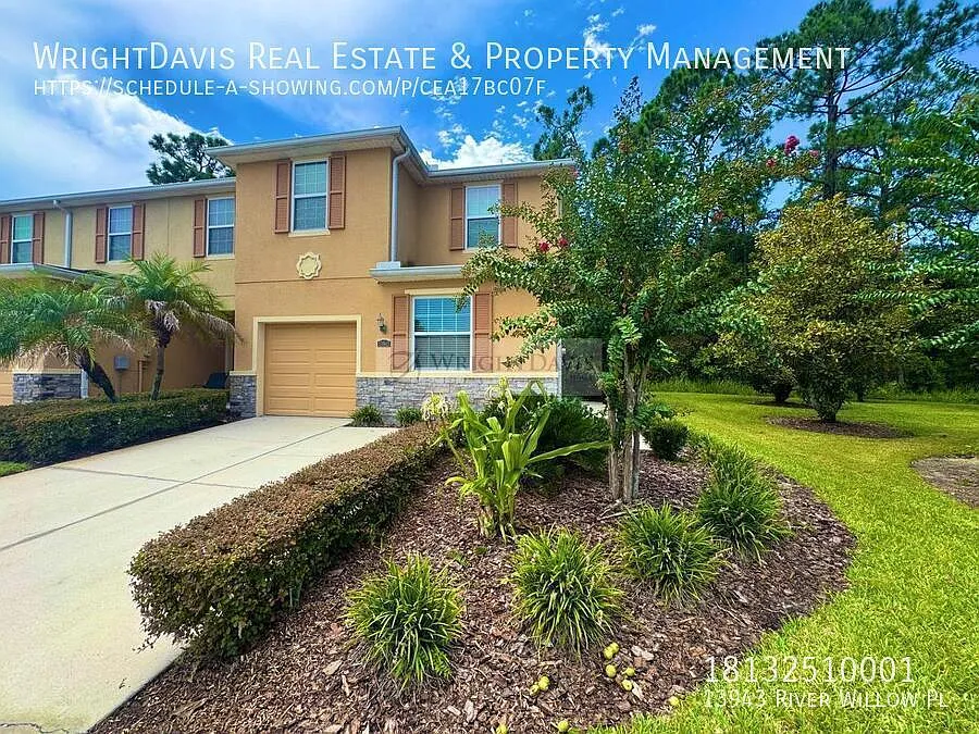 Beautiful 3/2.5 New Tampa Townhome — Photo 3