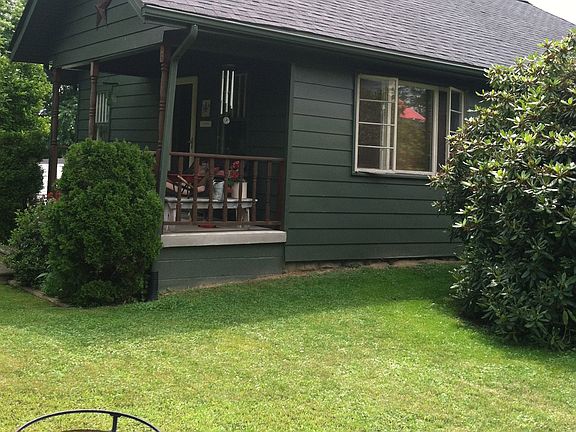 4th image of 387 9th Ave