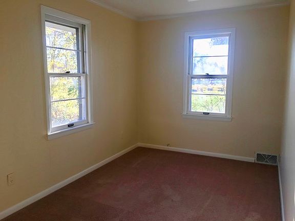 4th image of 1524 Birchlawn Pl