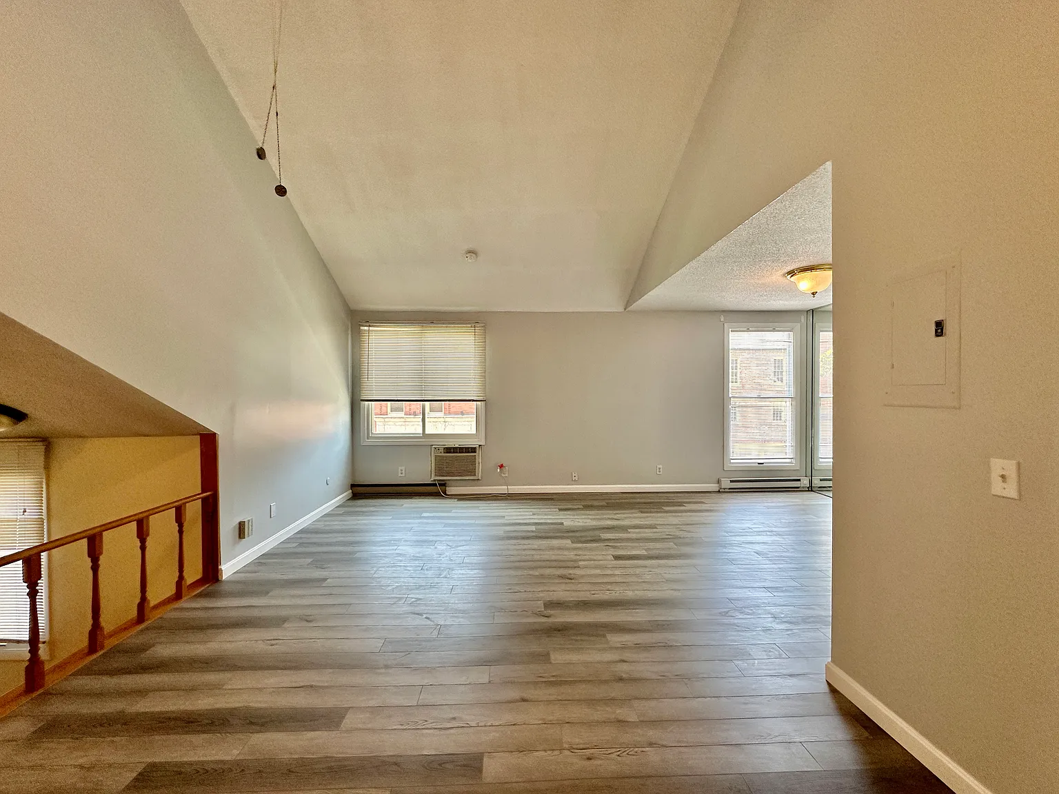 230 S Main St — Photo 4