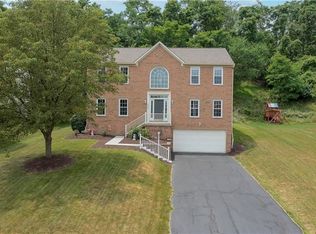 2240 Watchfield Dr, South Park, PA