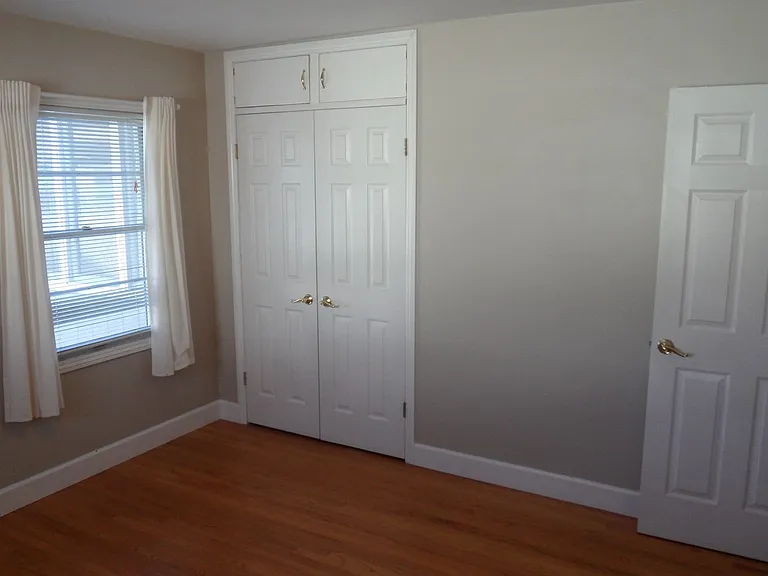 445 N Pine St — Photo 19