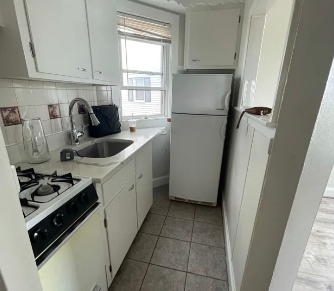 Winthrop Shore Dr — Photo 1
