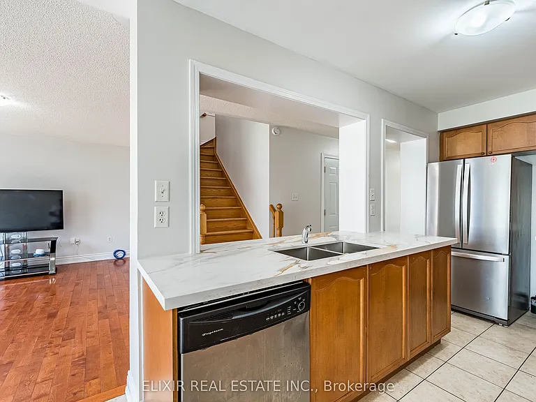 50 Millcar Dr #MAIN LEVEL — Photo 5