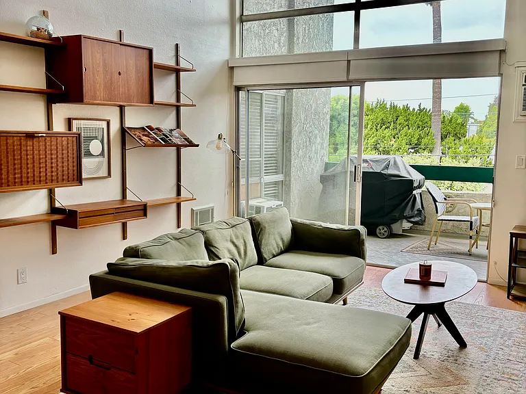 360 S Euclid Ave #327 — Photo 2