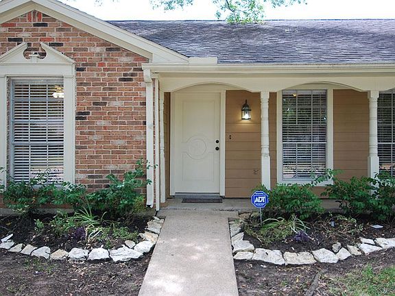 3rd image of 1706 Ashford Hollow Ln